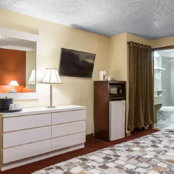 Rodeway Inn & Suites Branford - Guilford