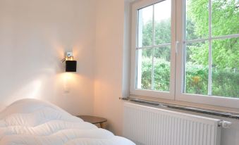 Superb Holiday Home with Garden in Serinchamps