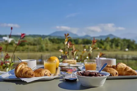 Ibis Budget Nangy Annemasse Отели в г. Оньон