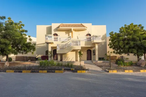 منتجع بركودا بيتش فنادق في أم القيوين