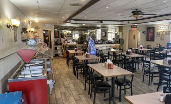 Ramada by Wyndham Enid