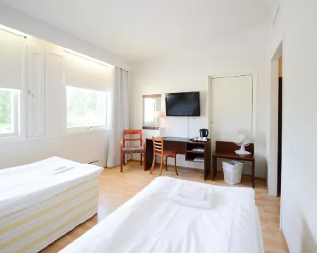 Hotel Sea Front โรงแรมในRaseborg