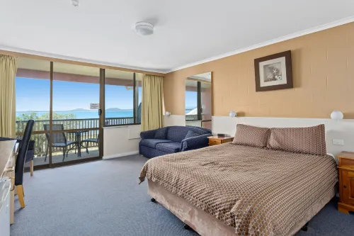 Swansea Motor Inn Tasmania Hotels in Swansea