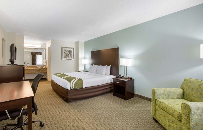 Quality Inn Clute Freeport
