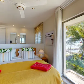 Bon Azur Beachfront Suites & Penthouses by Lov