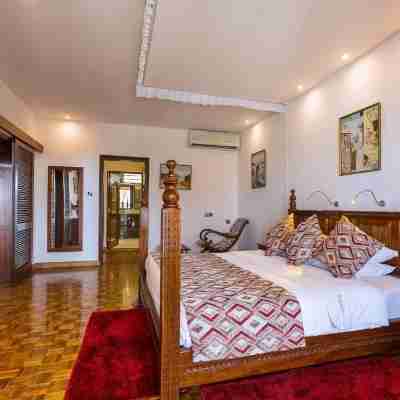 Travellers Beach Hotel & Spa Rooms