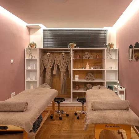 Ira-Hpa Hotel