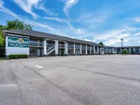 Budgetel Inn and Suite Hotels near James Brown Statue
