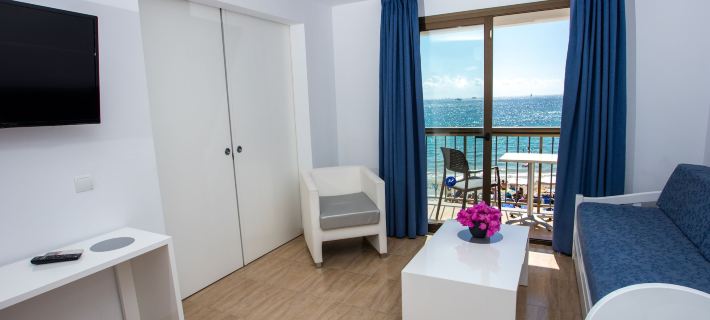 Apartamentos SAL Rossa Hotels in Sant Josep de Sa Talaia