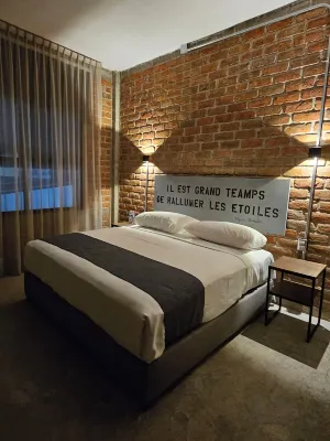 HOTEL THE ROOF 메가 벨라리아 레온 주변 호텔