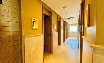 Torre Eleve Apartments