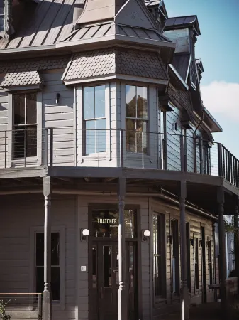 Thatcher Hotel Отели рядом с достопримечательностью «Сарацина Вайнярдс»