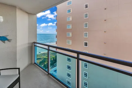 Ocean View Bahama Sands Stunning Resort