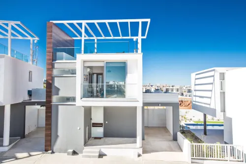 Villa Prol25, Beautiful 2Bdr Protaras Villa with Pool, Close to Fig Tree Bay