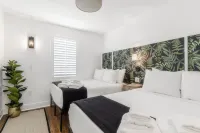 Marsh Hotel Hotels in 