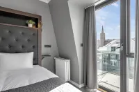 Hotel Aska โรงแรมใน