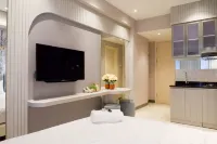Grand Luxurious and Spacious Studio at Benson Supermall Mansion Apartment Hotels in Sambikerep