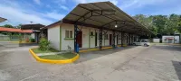 Mi Casa Asi de Grande Hotels in Penonome