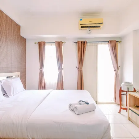 Simply Look Studio Room at Margonda Residence 2 Apartment
