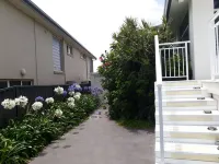 Shutters by the Sea -Sea View-Waterfront