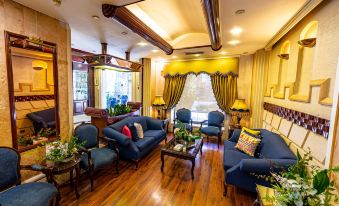 Comfort Hotel Suites