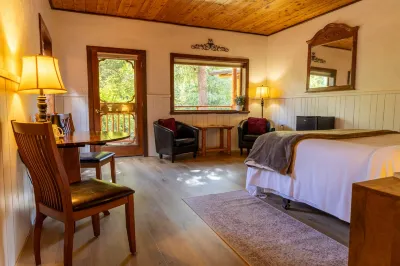 The Lindsay Lodge