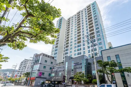 EdenStay Отели рядом с достопримечательностью «Коджедо»