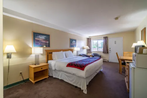 Canadas Best Value Desert Inn & Suites Hotels in Cache Creek