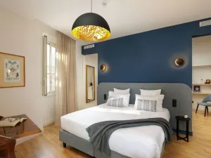 9Hotel Cesari