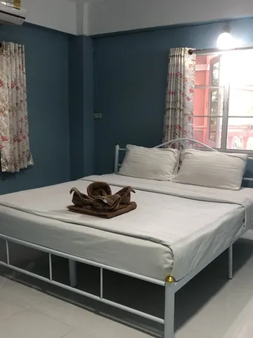 รูปภาพของปาริชาต เพลส