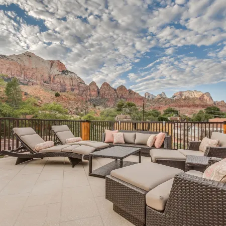Watchman Villas