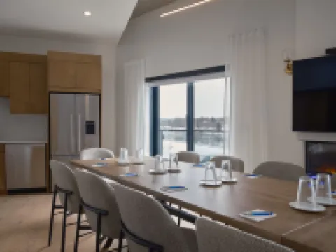 Hôtel - Expérience - Quartier des Marinas Hotels in Magog