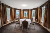 集團獵鷹峯山林小屋酒店