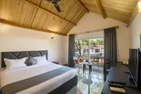 White Wood Resort by Stone Wood Hotels Hotel di Morjim