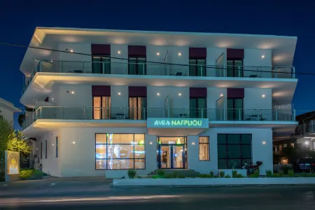 Avra Nafpliou
