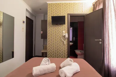 Cosmopolit Отели рядом со станцией Omonia Railway Station