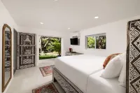 Largo Resort Hotels in Key Largo