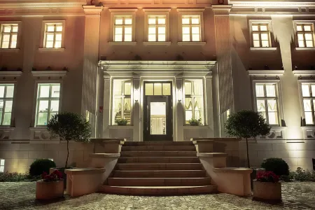 Hotel Jakubus Отели в г. Намыслувский повят