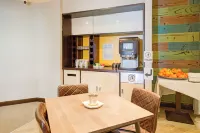 Belvilla Newport City Centre Hotel - Lifestyle - breakfast