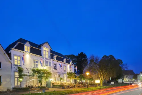 Hotel Brull - parking