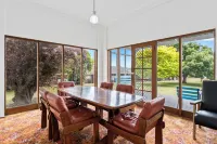 Riverfront Motel & Villas Hotels in Berriedale