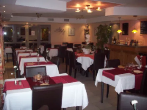 Hôtel-Restaurant Kimotel Epône Hôtels à : Épône