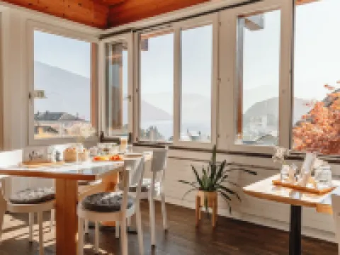 La Belle Vue Boutique Hotel & Café Hotels in Spiez