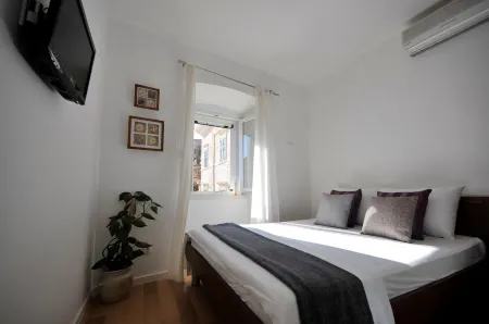 Apartment Flower Отели рядом с достопримечательностью «Собор Вознесения Девы Марии»