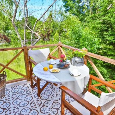 Tranquilla River Lodge