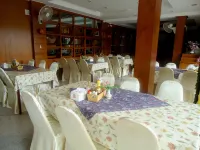 Ngamta Hotel - breakfast