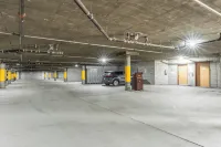 Quality Inn Near Mammoth Mountain Ski Resort - parking