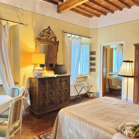 Villa la Dogana B&B di Charme - Historic Villa with a Beautiful Garden