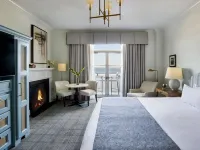 Harbourview Inn Hotels near Waterfront Park