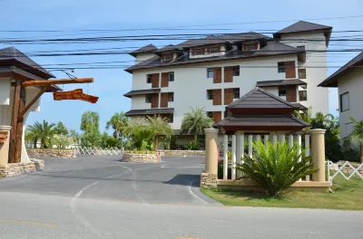 Royal Place Banchang Hotels near Mammoet Thailand - Rayong